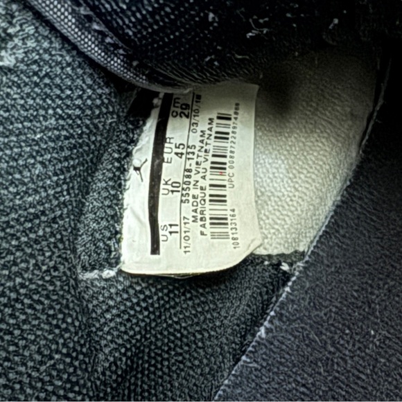 Jordan 1 Retro High Clay Green Size 11 - Picture 8 of 10